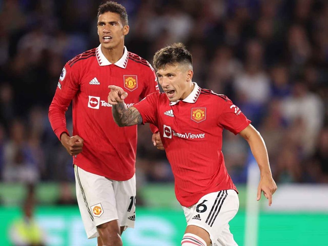 Man United told to sell five first-team stars and launch overhaul with Marc Guehi deal - Bóng Đá