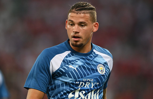 Juventus nhận báo giá cho thương vụ Kalvin Phillips - Bóng Đá