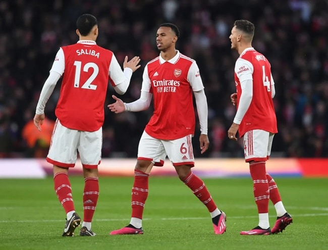William Saliba names the two Arsenal players he just loves playing with - Bóng Đá