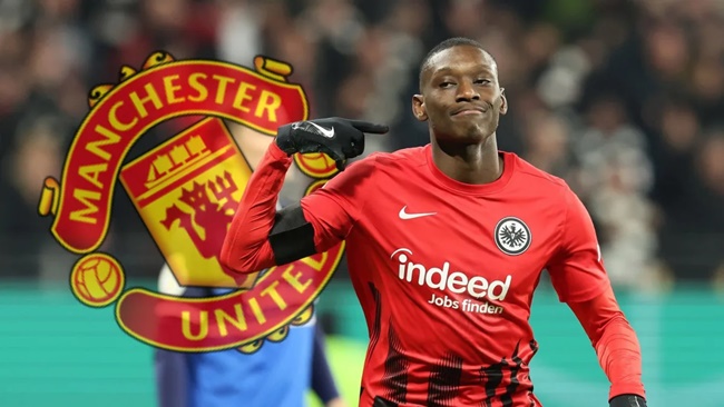 Manchester United have been told they must capture Randal Kolo Muani from Eintracht Frankfurt - Bóng Đá