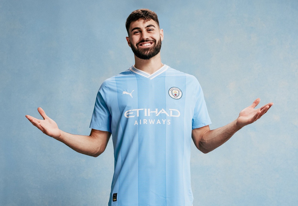 Vừa đến Man City, 