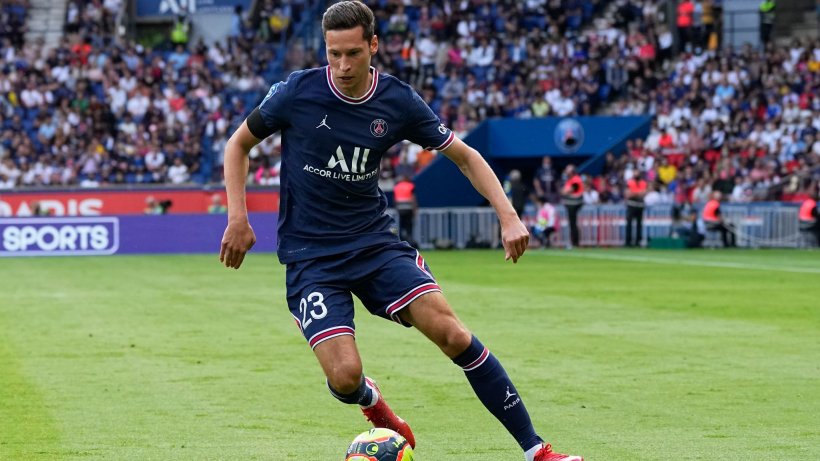 SỐC! Julian Draxler tự ý rời sân giữa trận đấu ở Qatar - Bóng Đá