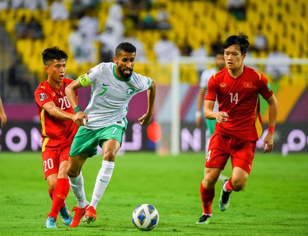 Nhìn Saudi Arabia, nghĩ về bóng đá Việt Nam - Bóng Đá