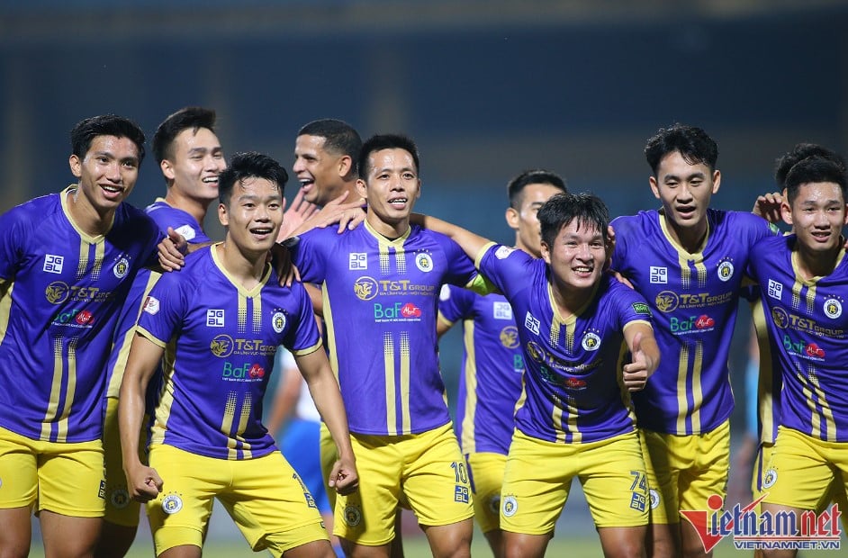 Hà Nội vô địch V-League: Nhà vua trở lại - Bóng Đá
