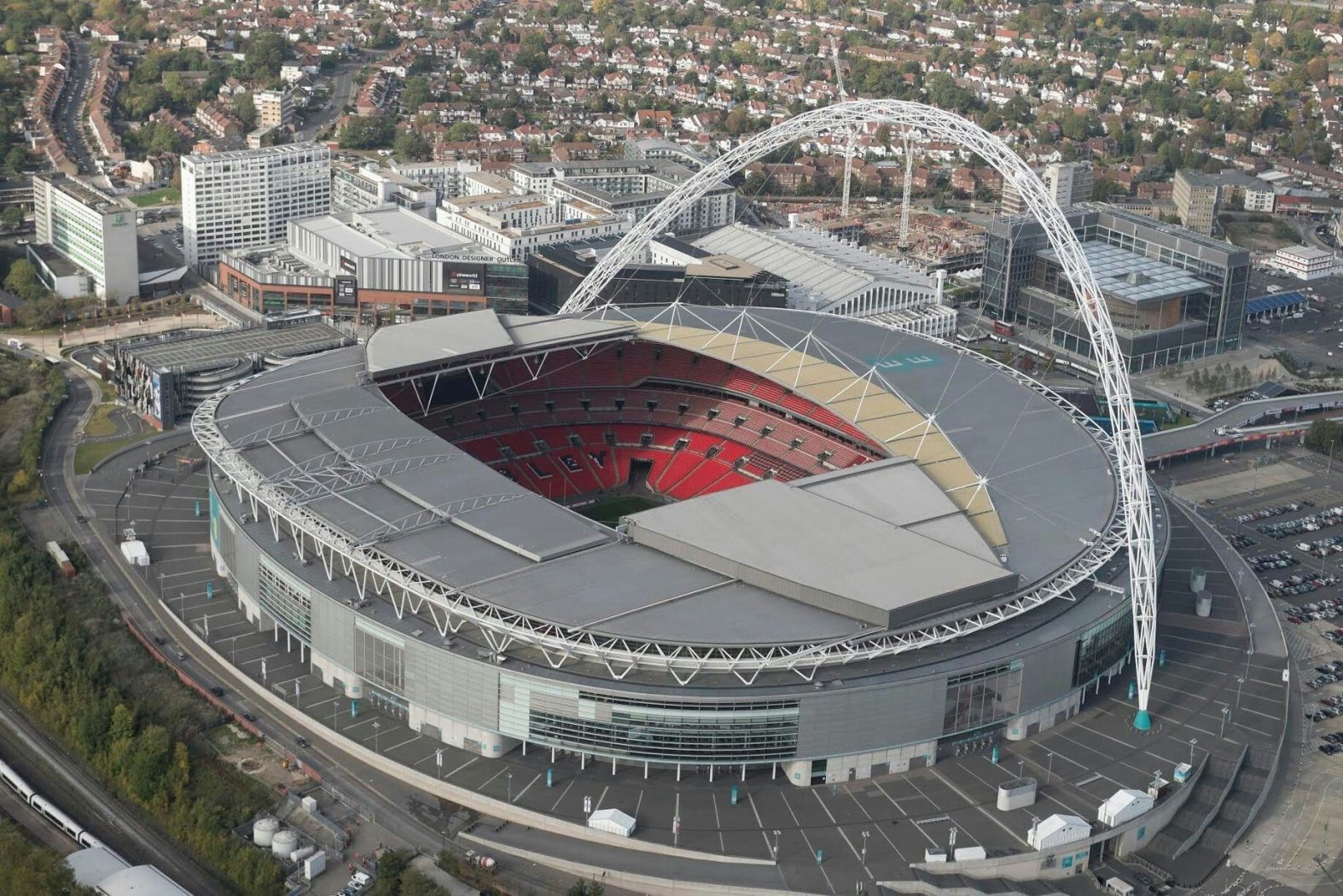 Wembley: Hơn cả một sân vận động, đó là biểu tượng - Bóng Đá